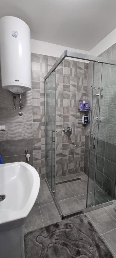 Apartman Visnja Subotica Buitenkant foto