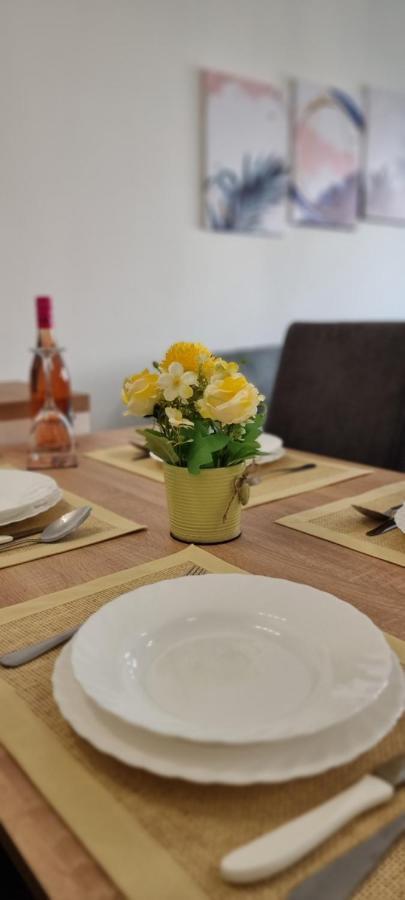 Apartman Visnja Subotica Buitenkant foto