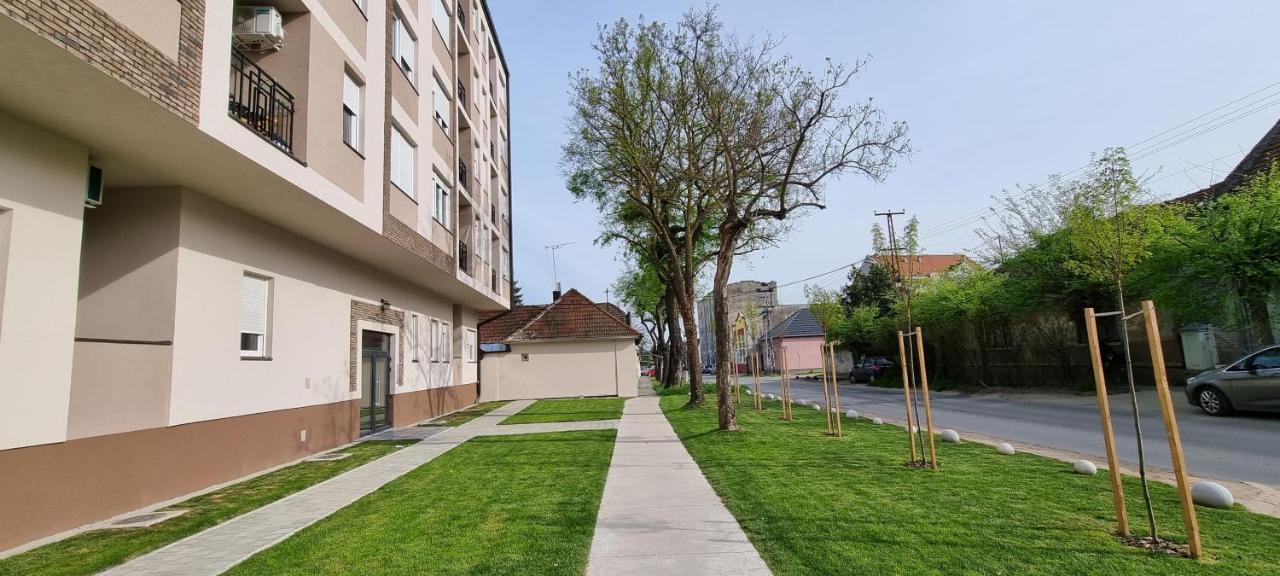 Apartman Visnja Subotica Buitenkant foto